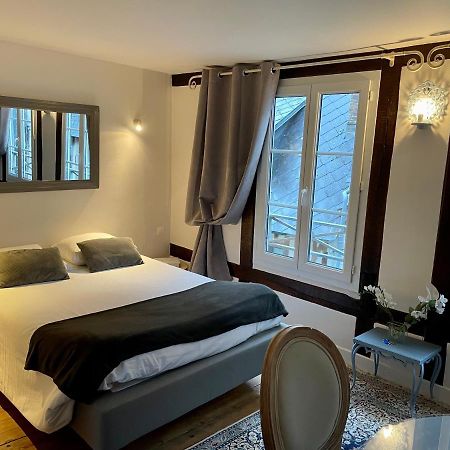 La Parenthese Du Capucin Leilighet Honfleur Eksteriør bilde