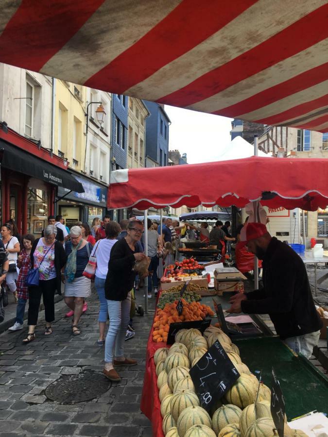 La Parenthese Du Capucin Leilighet Honfleur Eksteriør bilde