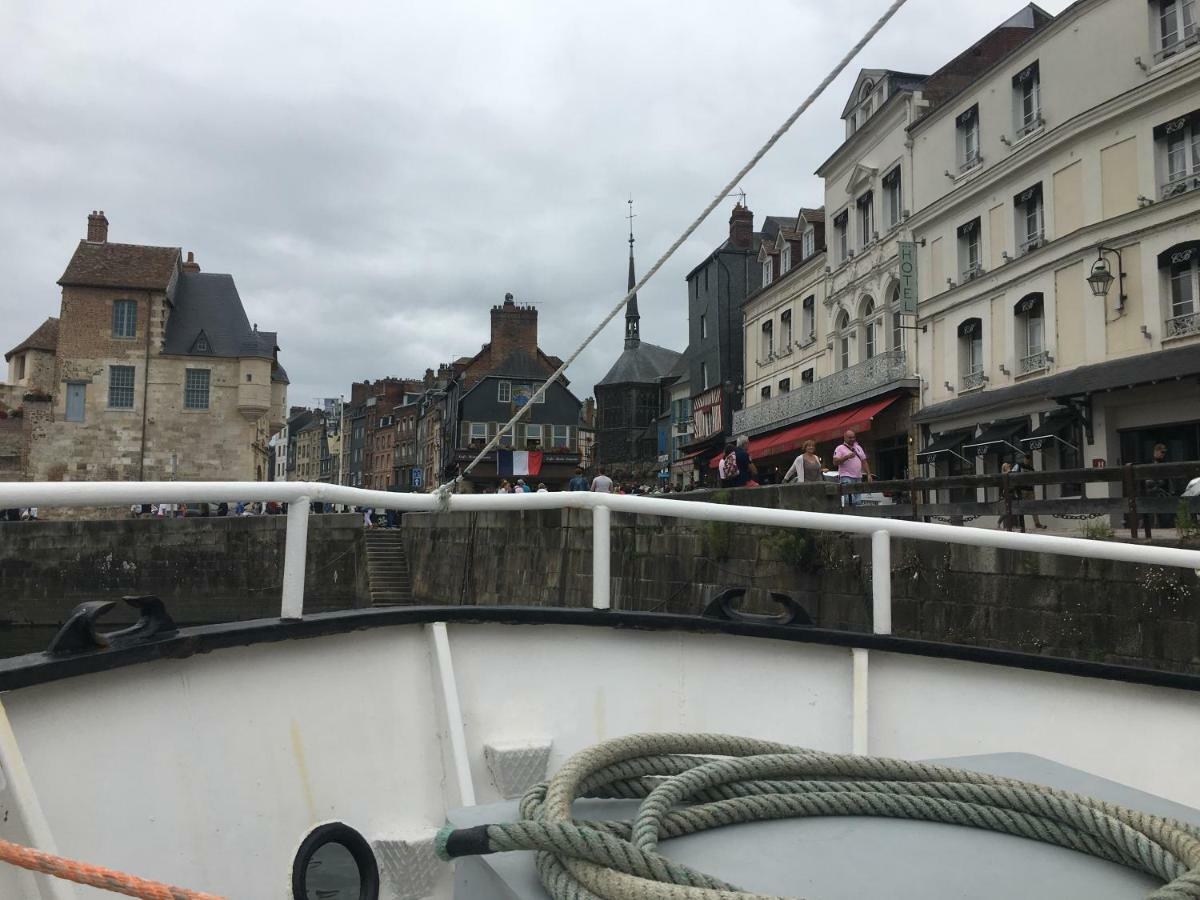 La Parenthese Du Capucin Leilighet Honfleur Eksteriør bilde