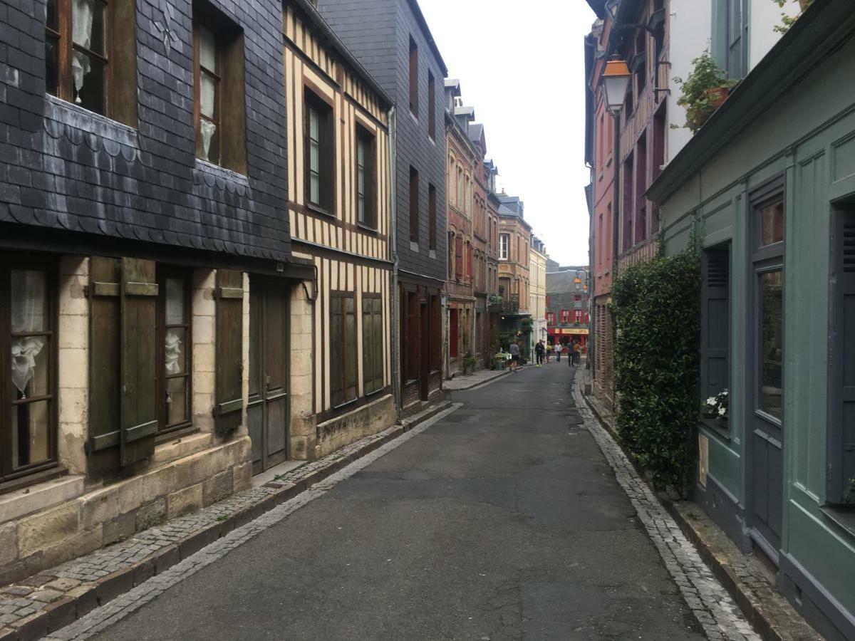 La Parenthese Du Capucin Leilighet Honfleur Eksteriør bilde